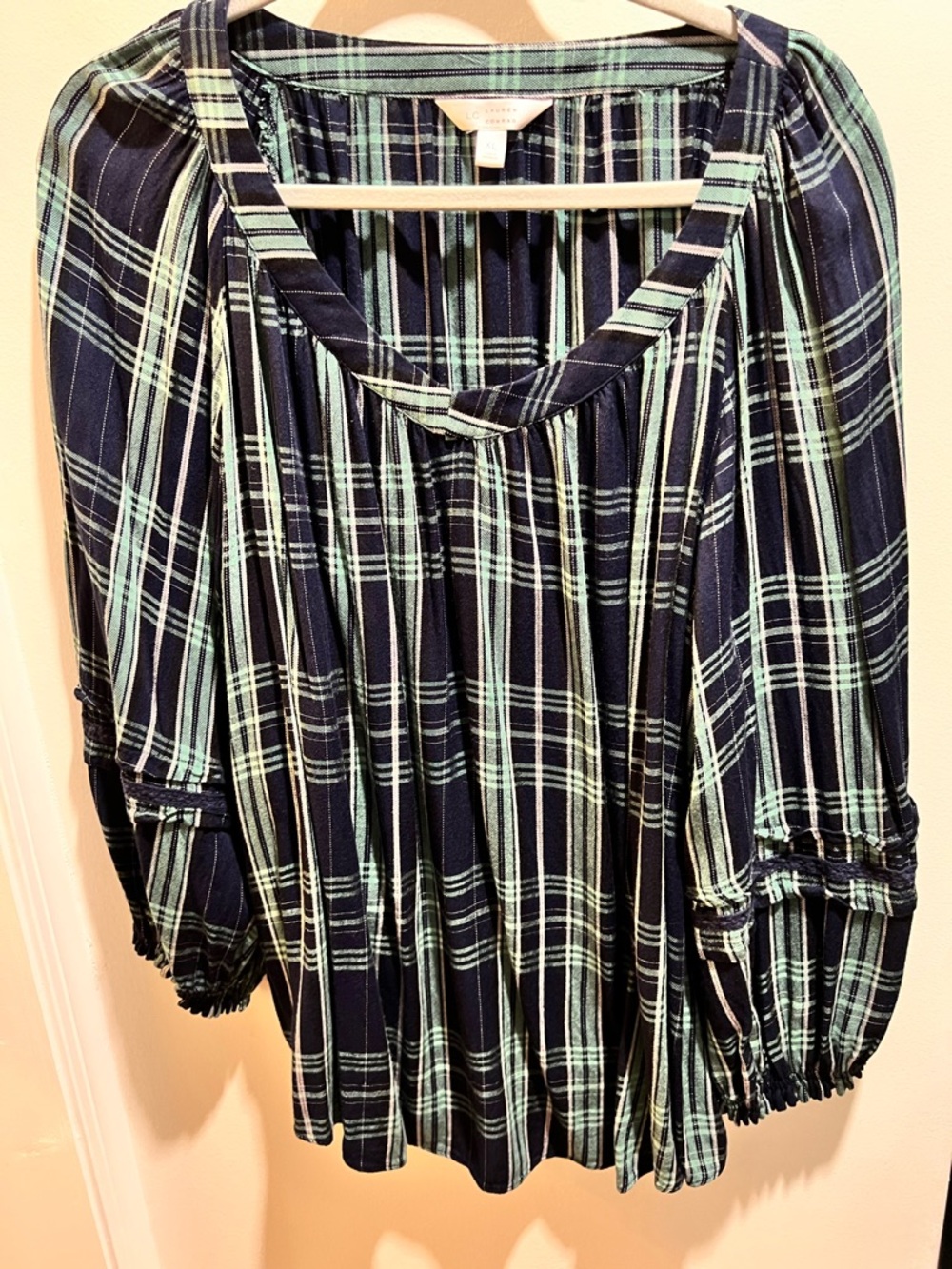 Lauren Conrad Plaid detailed Sleeve Women’s Top in Navy & Mint